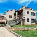 Apartman Fig Tree *